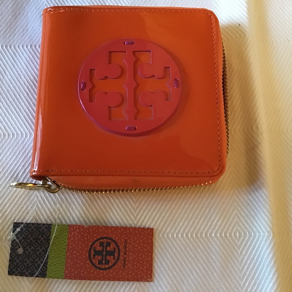 New Tory Burch wallet 🖤 orange zippered 4.5”